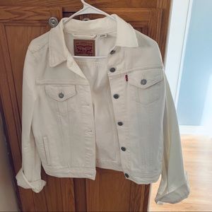 Medium Levi’s White Jean Jacket